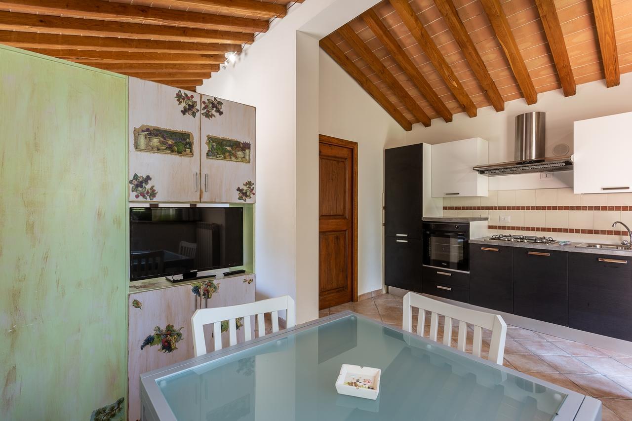 الشقق الفندقية سيينافي  Il Borgo Di Terrensano المظهر الخارجي الصورة